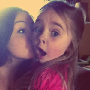 Meet your Posher, Mia